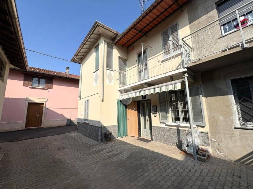 Terratetto plurifamiliare via Zuleika Beretta 32, Centro, Cassolnovo — foto 10 di 27