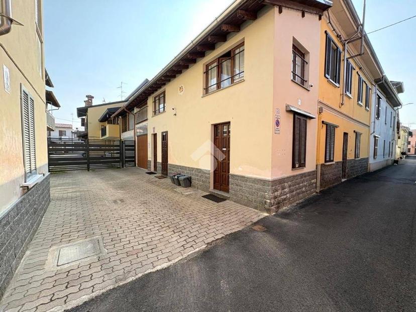 Terratetto plurifamiliare via Zuleika Beretta 32, Centro, Cassolnovo — foto 17 di 27