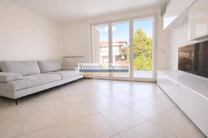 Trilocale via Mezzocolle, Desenzano Centro, Desenzano del Garda — foto 8 di 9