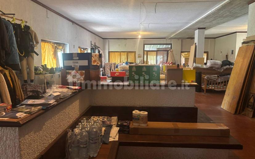 Loft via Vantone, Idro — foto 3 di 27