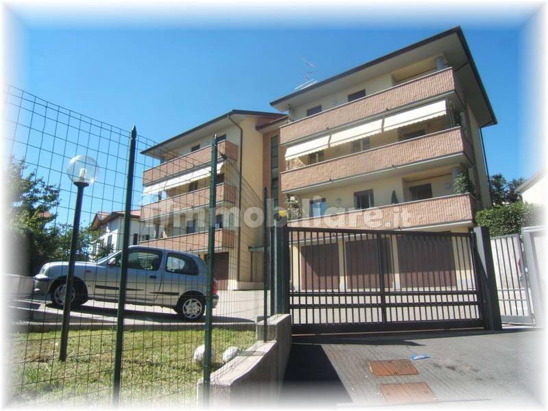 Trilocale via Raimondi 5, Centro, San Fermo della Battaglia — foto 21 di 40