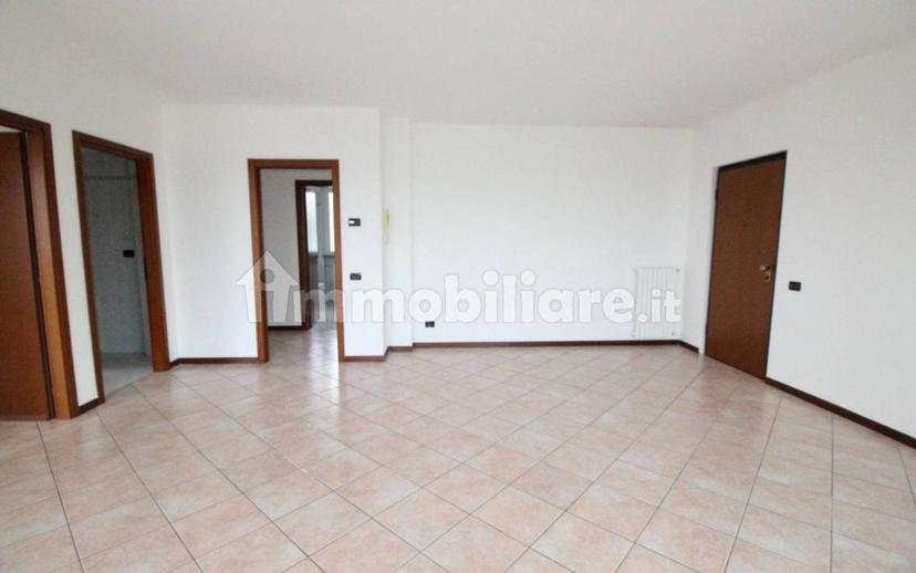 Trilocale via Raimondi 5, Centro, San Fermo della Battaglia — foto 18 di 40