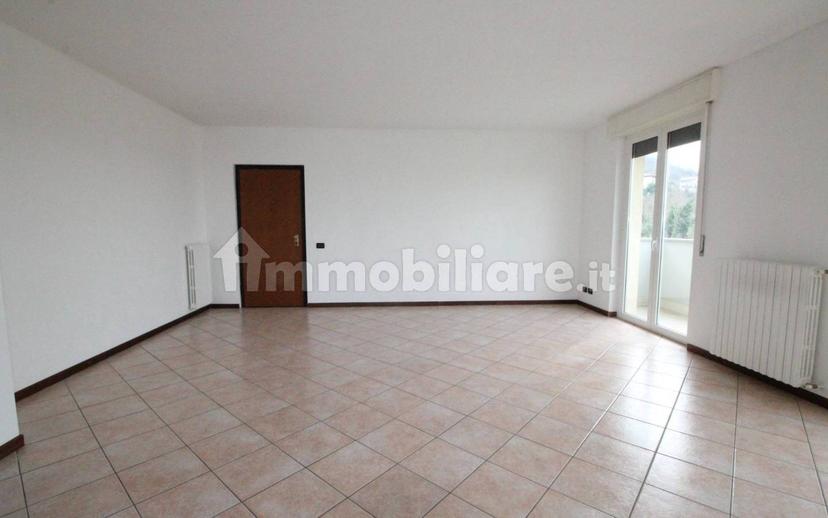 Trilocale via Raimondi 5, Centro, San Fermo della Battaglia — foto 20 di 40