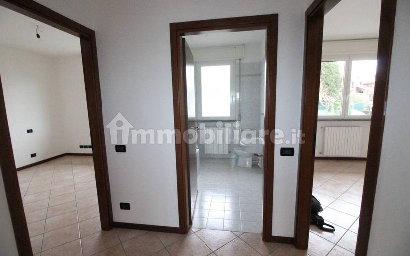 Trilocale via Raimondi 5, Centro, San Fermo della Battaglia — foto 25 di 40