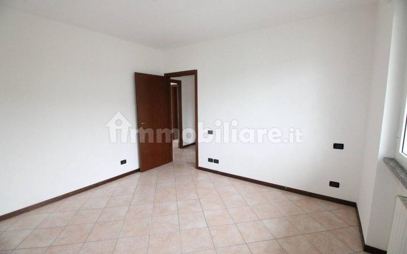 Trilocale via Raimondi 5, Centro, San Fermo della Battaglia — foto 34 di 40