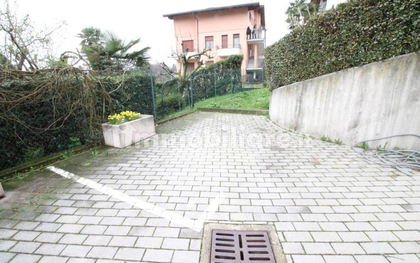 Trilocale via Raimondi 5, Centro, San Fermo della Battaglia — foto 16 di 40