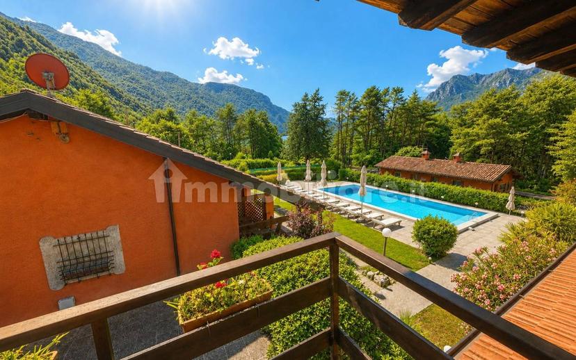Loft via Vantone, Idro — foto 21 di 27