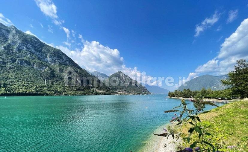 Loft via Vantone, Idro — foto 10 di 27