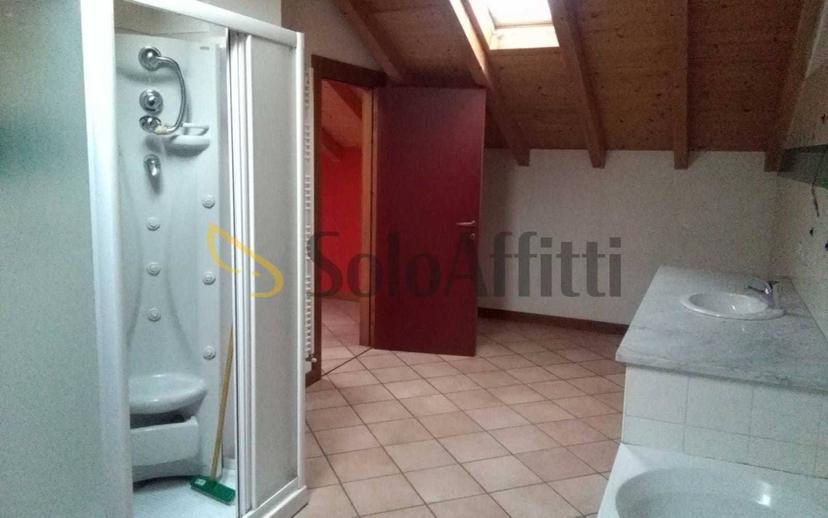 Trilocale buono stato, secondo piano, Gemonio — foto 4 di 35