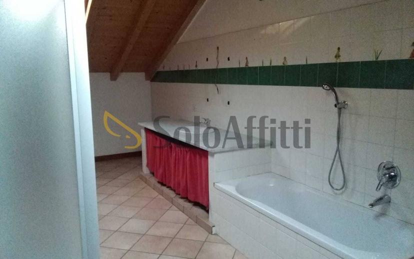 Trilocale buono stato, secondo piano, Gemonio — foto 13 di 35