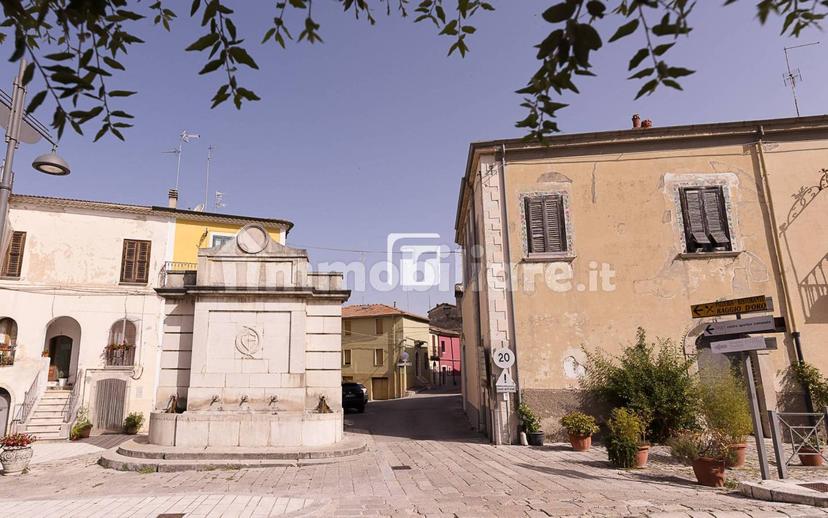 Terratetto unifamiliare via Carlo d'Angiò 9, Centro, San Giuliano del Sannio — foto 2 di 32