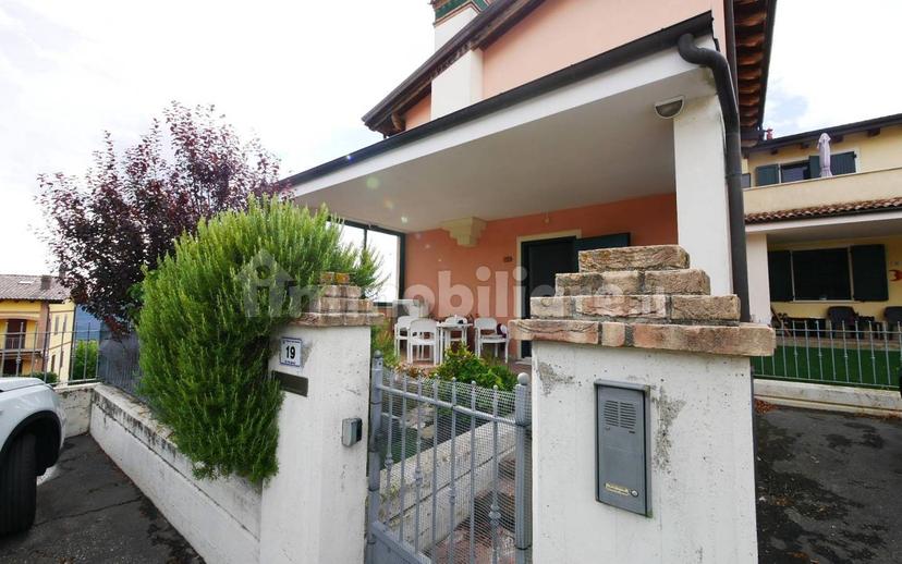 Villa a schiera via Serramazzoni-Prignano, Serramazzoni — foto 6 di 46