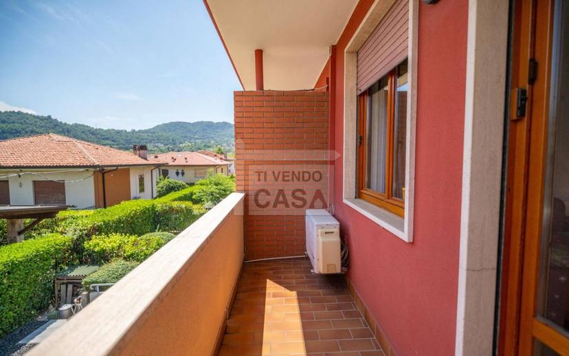 Villa a schiera via Tiziano, 1, Centro, Arzignano
