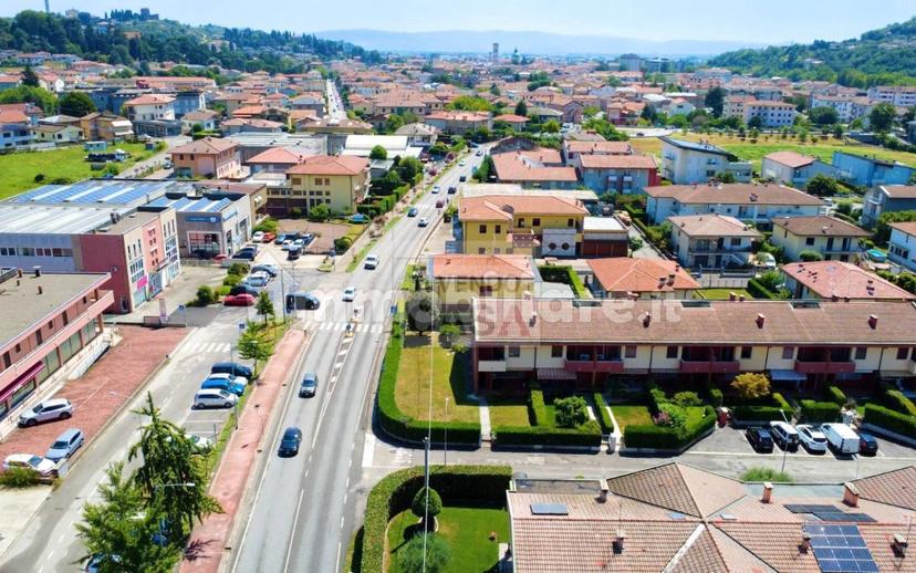 Villa a schiera via Tiziano, 1, Centro, Arzignano — foto 16 di 36