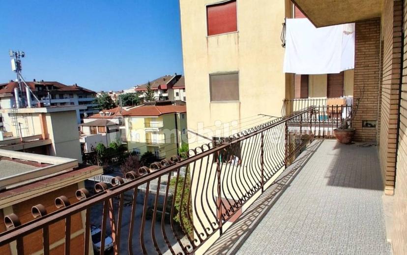 Trilocale viale Europa 27, San Nicola la Strada — foto 3 di 16