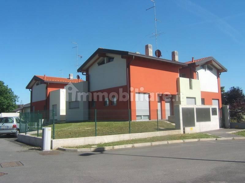 Bilocale via Bernina, Centro, Lomazzo