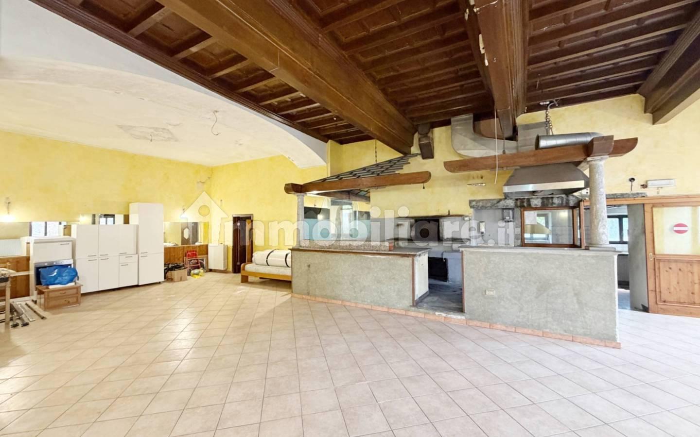 Appartamento via Domenico Adamoli 2, Centro, Besozzo