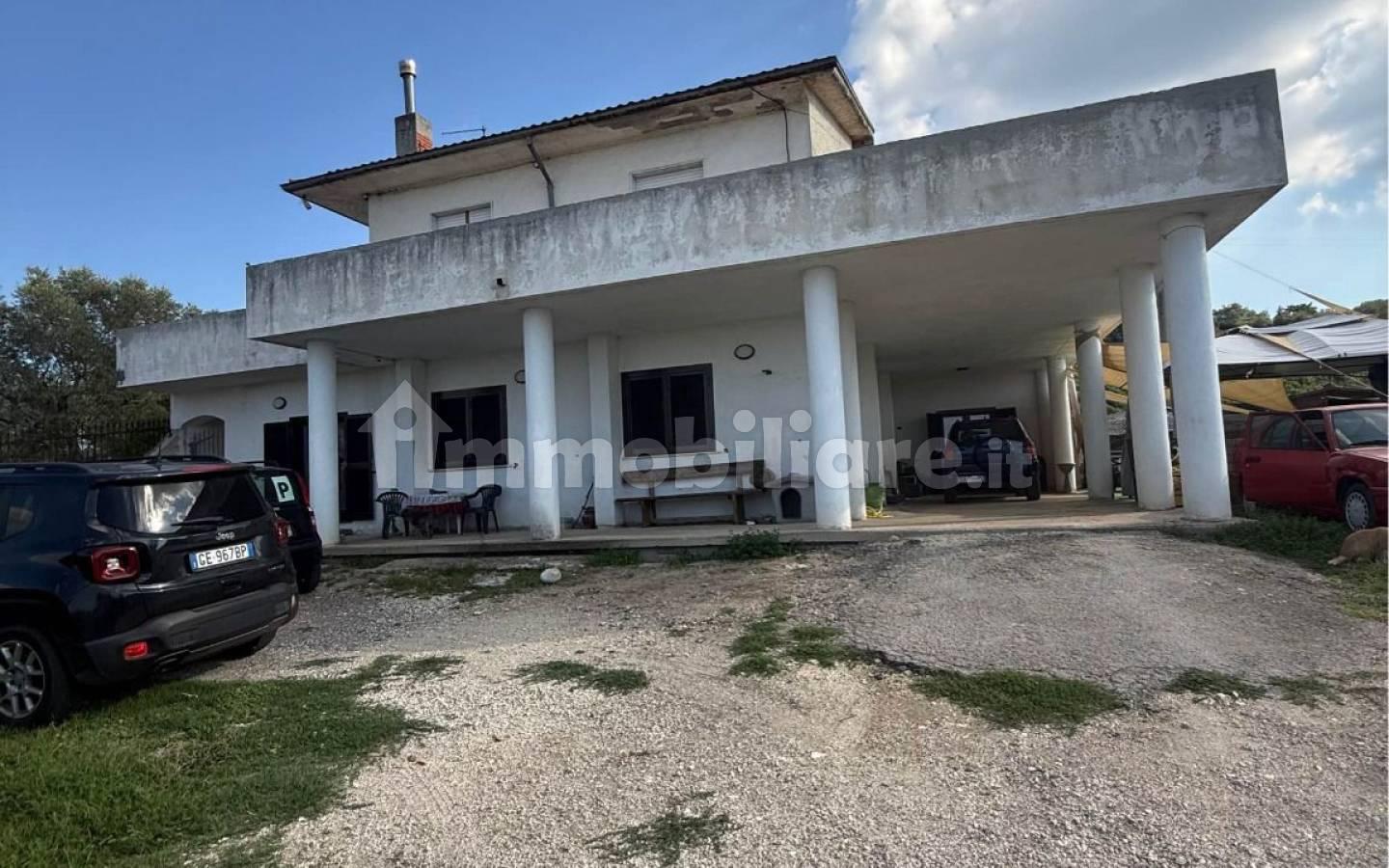 Villa bifamiliare via Elio Denisco, Centro, Pietradefusi