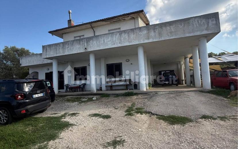 Villa bifamiliare via Elio Denisco, Centro, Pietradefusi
