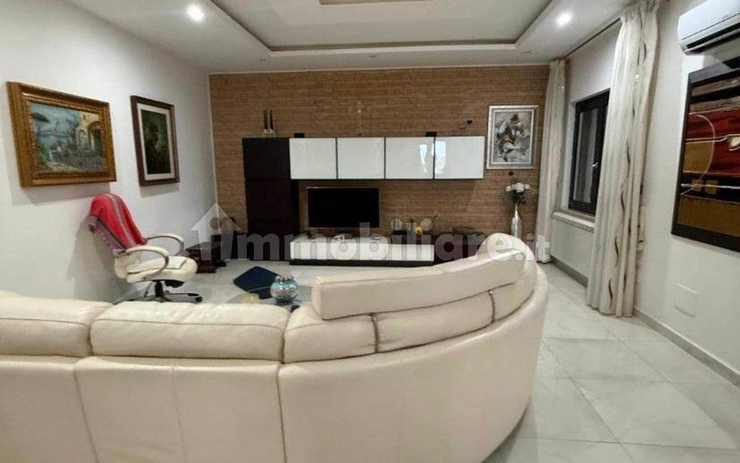 Villa bifamiliare via Elio Denisco, Centro, Pietradefusi — foto 5 di 26
