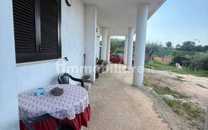 Villa bifamiliare via Elio Denisco, Centro, Pietradefusi — foto 10 di 26