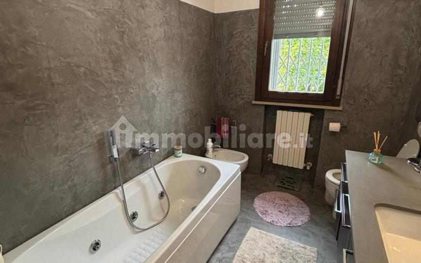 Trilocale via Fiume Montone, Parco Urbano - Piscina, Forlì — foto 17 di 39