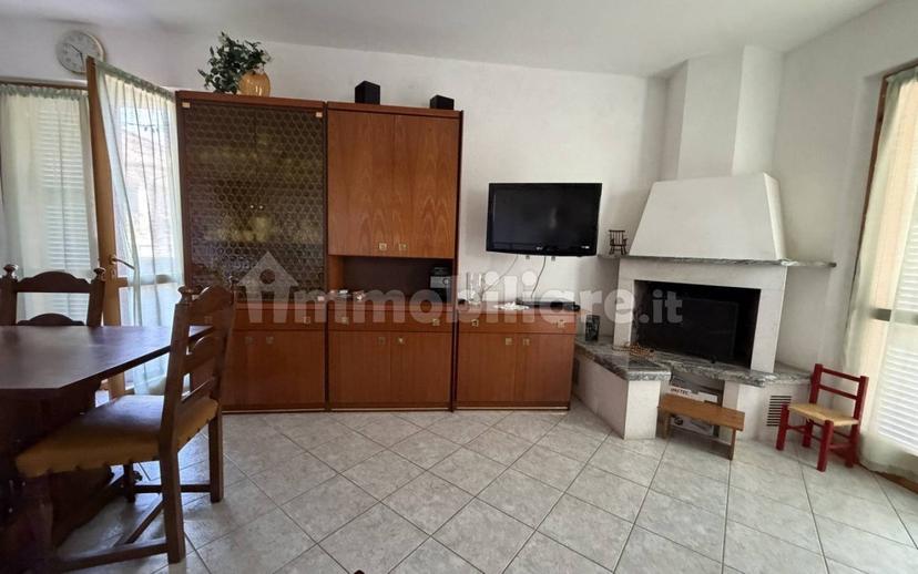 Trilocale buono stato, piano terra, Trecastelli — foto 11 di 27