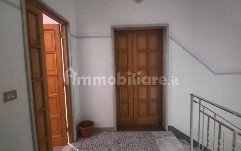 Trilocale via Tenente Colonnello Michele Fiore 22, Centro, Ruvo di Puglia — foto 4 di 9