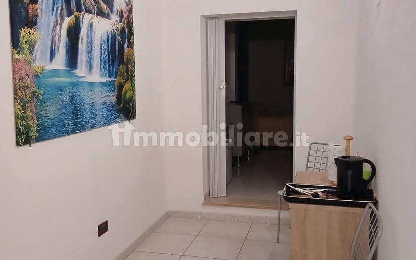 Stanza doppia via Principe Amedeo 72, Taranto