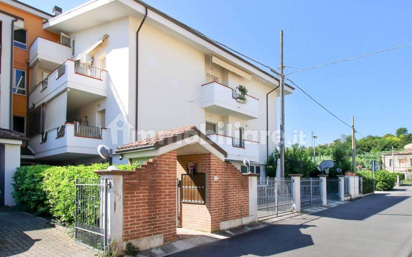 Bilocale via Fonte San Flaviano 22, Centro, Giulianova — foto 5 di 10