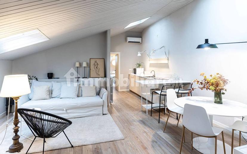 Mansarda ottimo stato, 80 m², Centro Storico, Reggio Emilia — foto 16 di 18