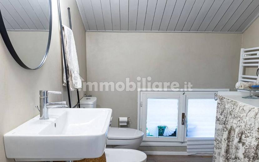 Mansarda ottimo stato, 80 m², Centro Storico, Reggio Emilia — foto 9 di 18
