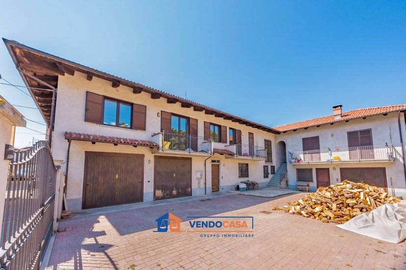 Villa a schiera via Fiume 1, Centro, Morozzo