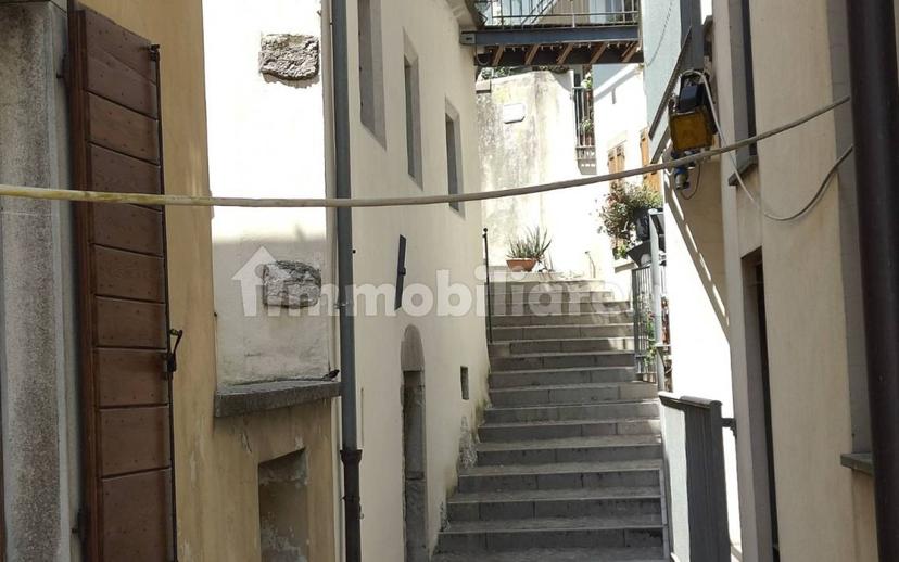 Stanza singola salita del Castello 1, Gemona del Friuli — foto 9 di 10