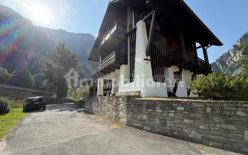 Bilocale piano terra, Centro, Courmayeur — foto 8 di 18