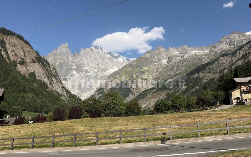Bilocale piano terra, Centro, Courmayeur — foto 11 di 18
