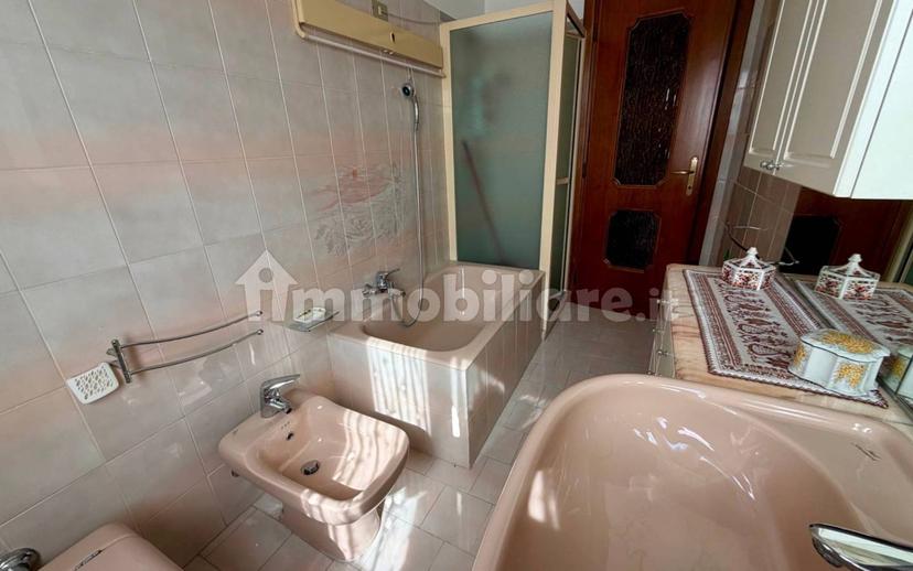 Trilocale via Padre Zocchi 21, Centro, Costa Volpino — foto 14 di 26