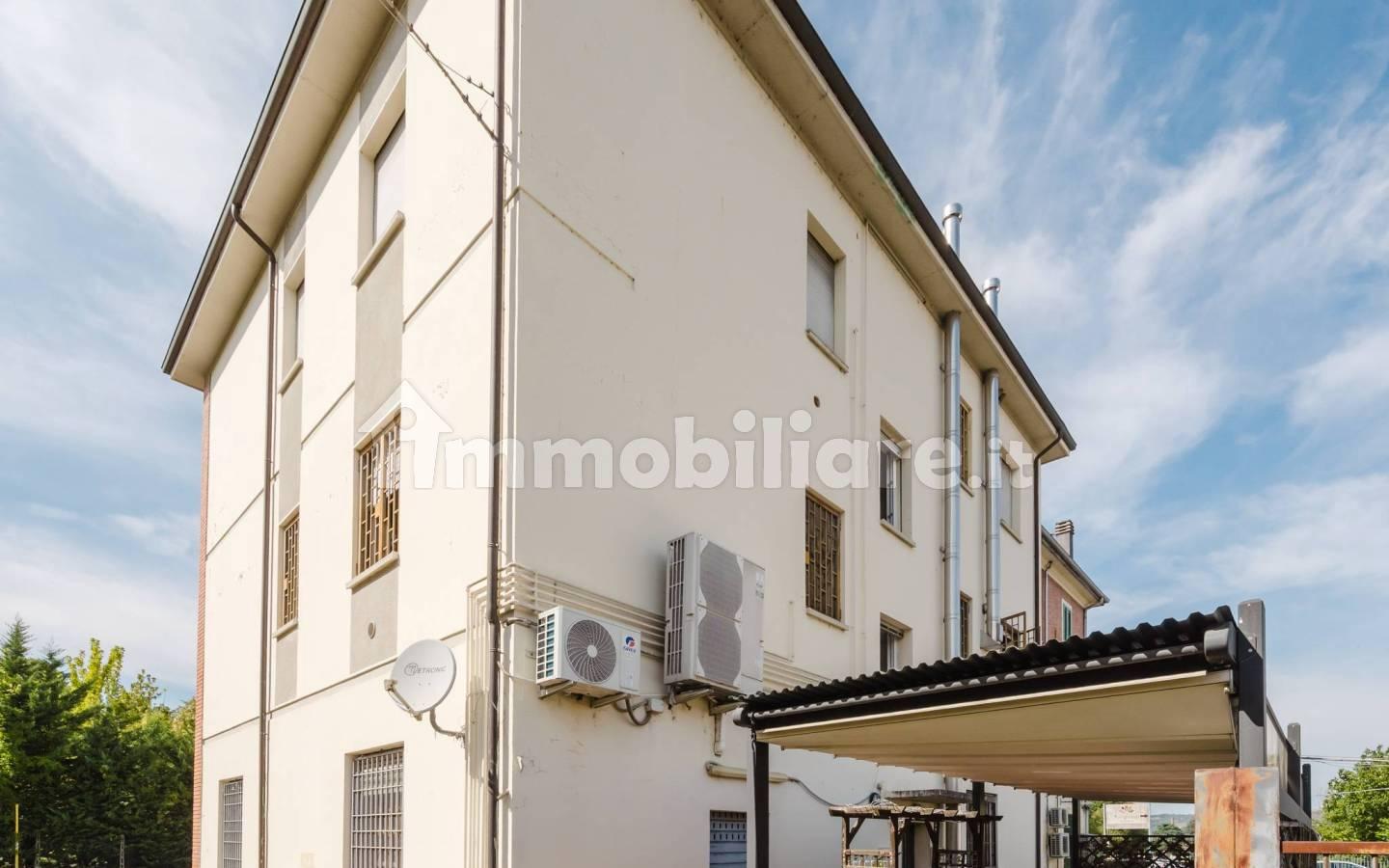 Trilocale via Porrettana 111, Borgonuovo, Sasso Marconi