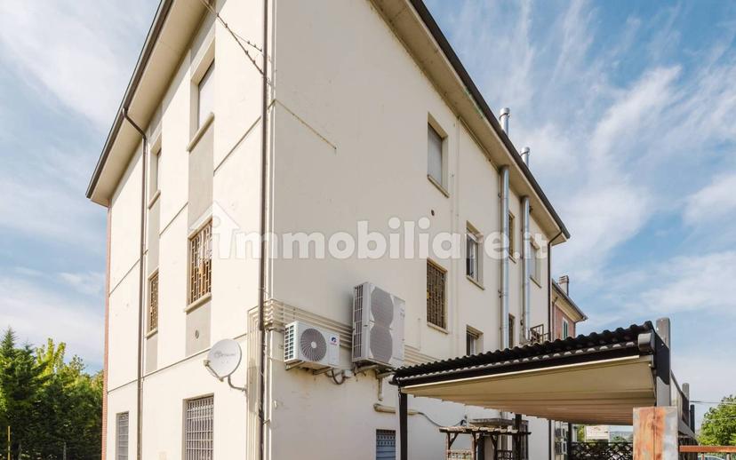 Trilocale via Porrettana 111, Borgonuovo, Sasso Marconi