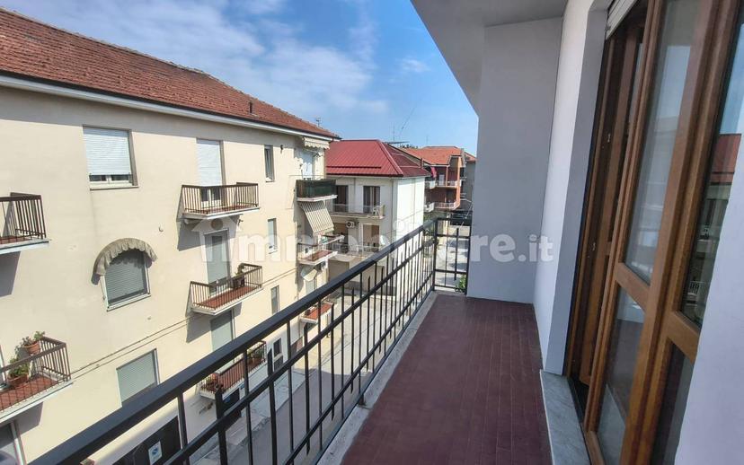 Quadrilocale via Aldo Moro 28, Borgo Piave, Corso Europa, Zona Ferrero, Alba — foto 11 di 28