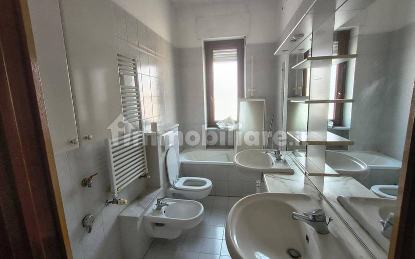 Quadrilocale via Aldo Moro 28, Borgo Piave, Corso Europa, Zona Ferrero, Alba — foto 17 di 28