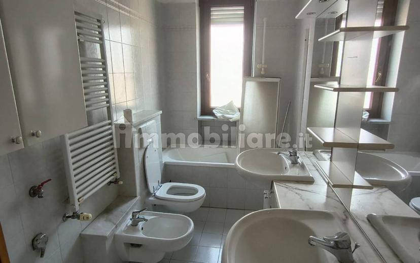 Quadrilocale via Aldo Moro 28, Borgo Piave, Corso Europa, Zona Ferrero, Alba — foto 20 di 28