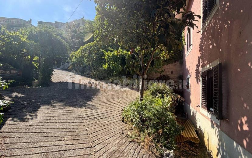 Villa unifamiliare, da ristrutturare, 250 m², Gretta, Trieste — foto 7 di 13
