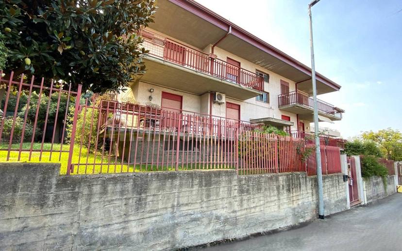Quadrilocale via dei Pini 4, Vambolieri, Aci Catena — foto 21 di 31