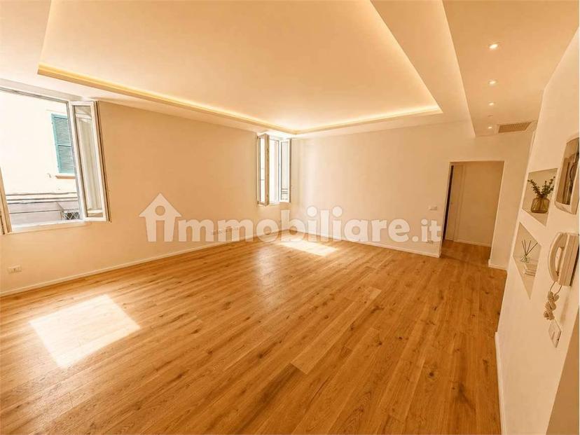 Quadrilocale ottimo stato, primo piano, Centro Storico, Reggio Emilia — foto 3 di 25