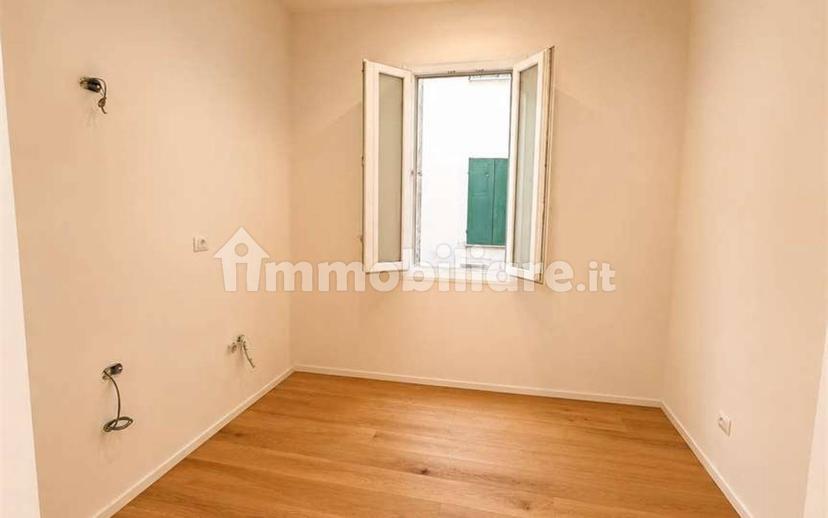 Quadrilocale ottimo stato, primo piano, Centro Storico, Reggio Emilia — foto 19 di 25