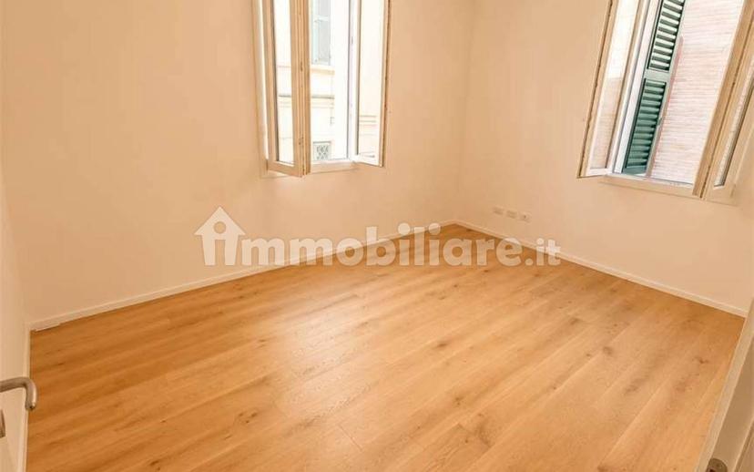 Quadrilocale ottimo stato, primo piano, Centro Storico, Reggio Emilia — foto 5 di 25