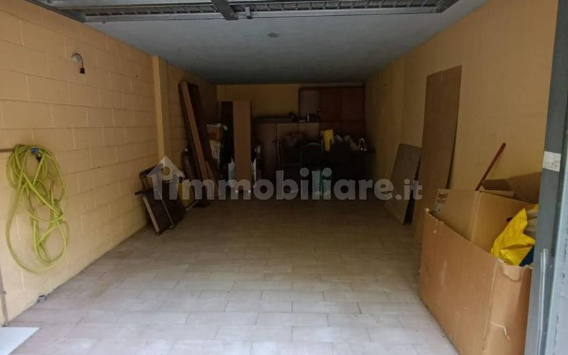 Trilocale sgarbina, Montebello della Battaglia — foto 18 di 35