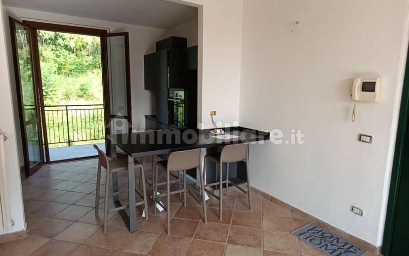 Trilocale sgarbina, Montebello della Battaglia — foto 12 di 35