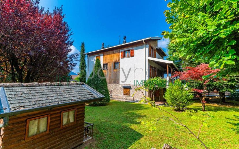 Villa bifamiliare via Villaggio del Sole 2/a, Centro, Castione della Presolana — foto 3 di 46